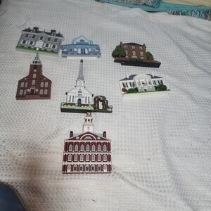 SHELIA EUC WOODEN VINTAGE HOMES TOWN HALLS LANDMARK BUILDINGS  LOT OF 7